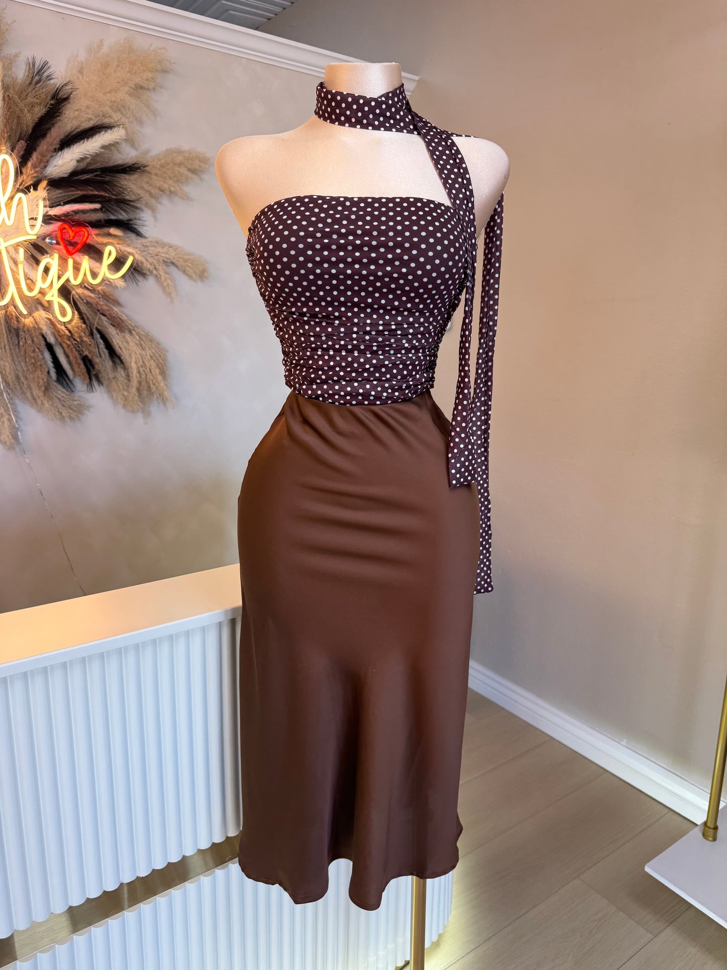 Polka dot strapless top (mocha)