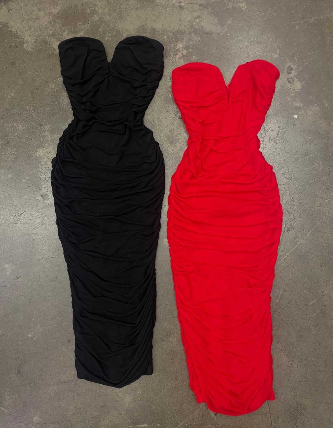 Strapless ruched dress (black)