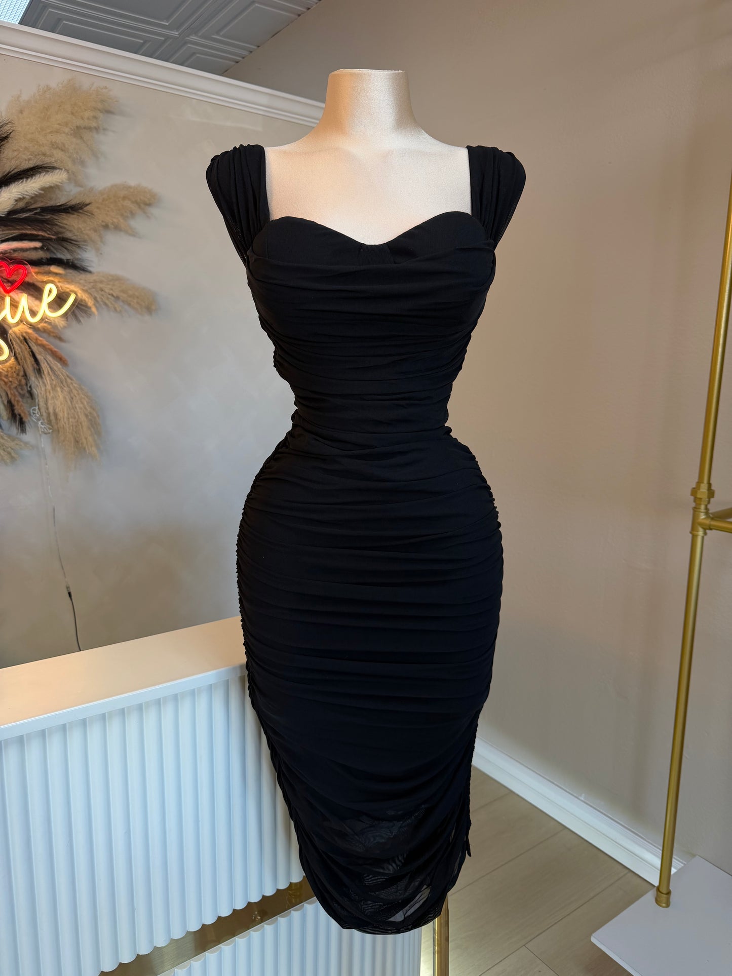 Over the moon dress (black)