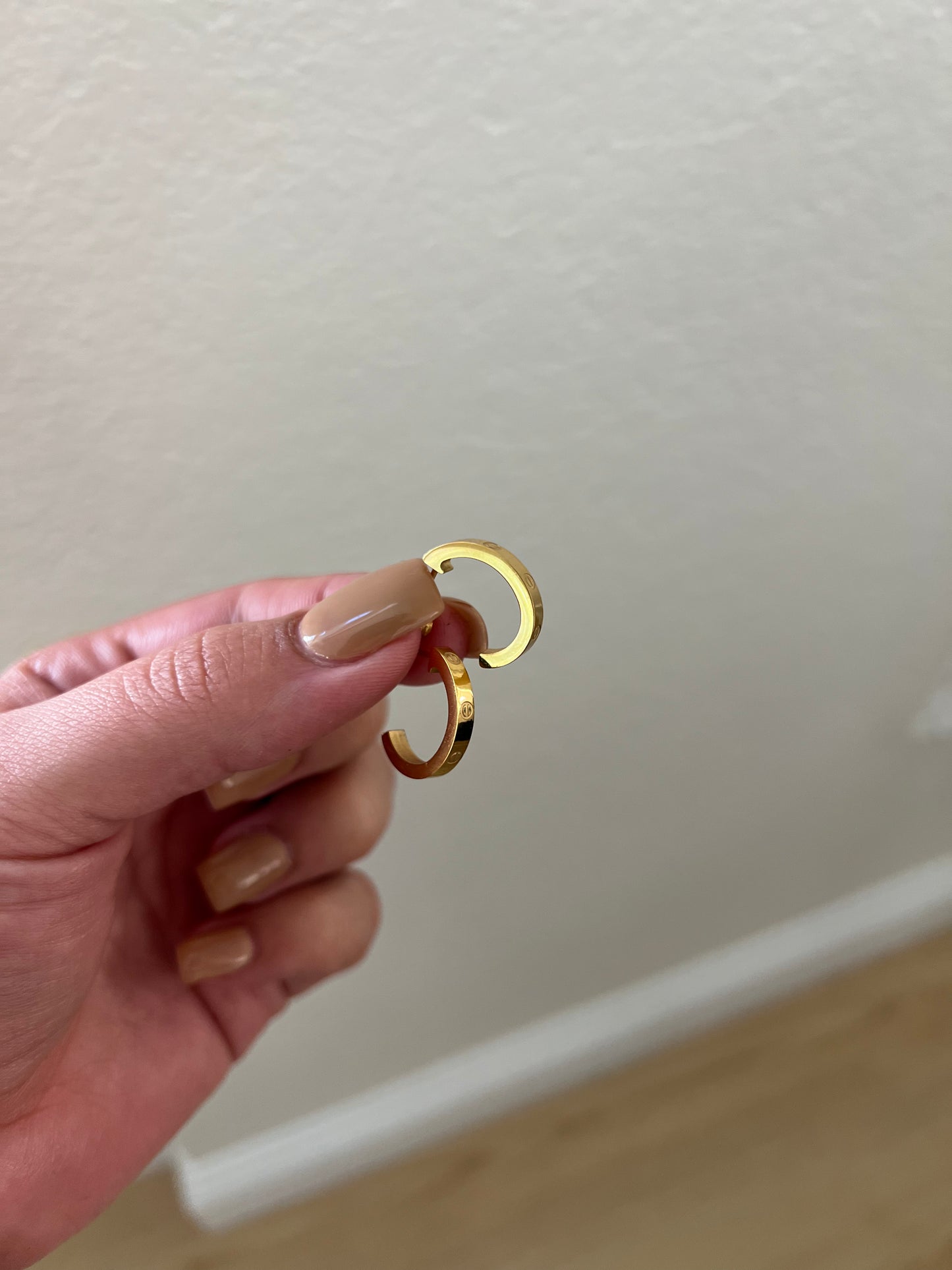 C small hoops