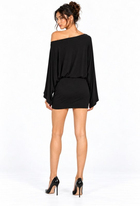 One off shoulder wide sleeve dress