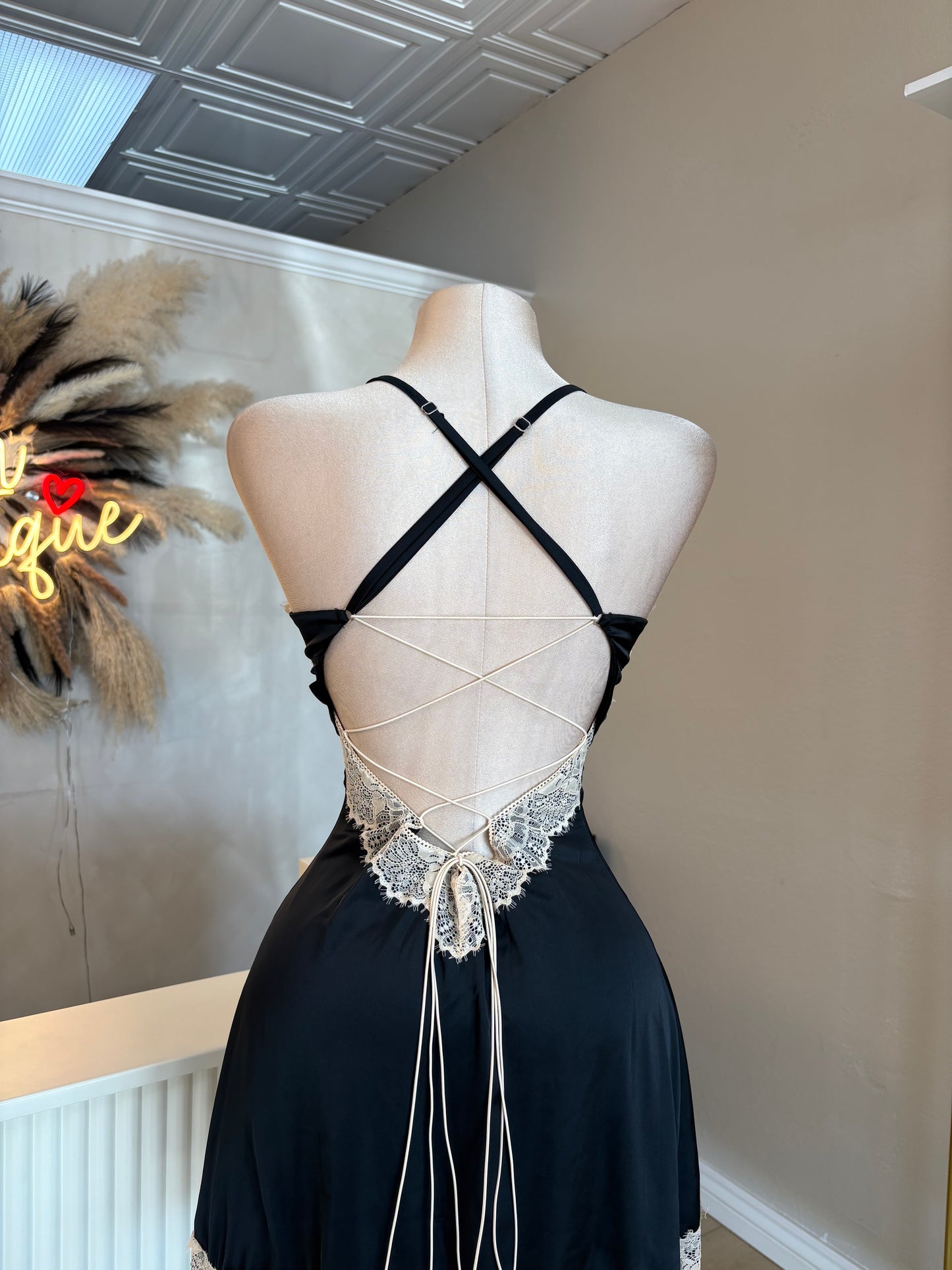 Jessica satin lace dress (black)