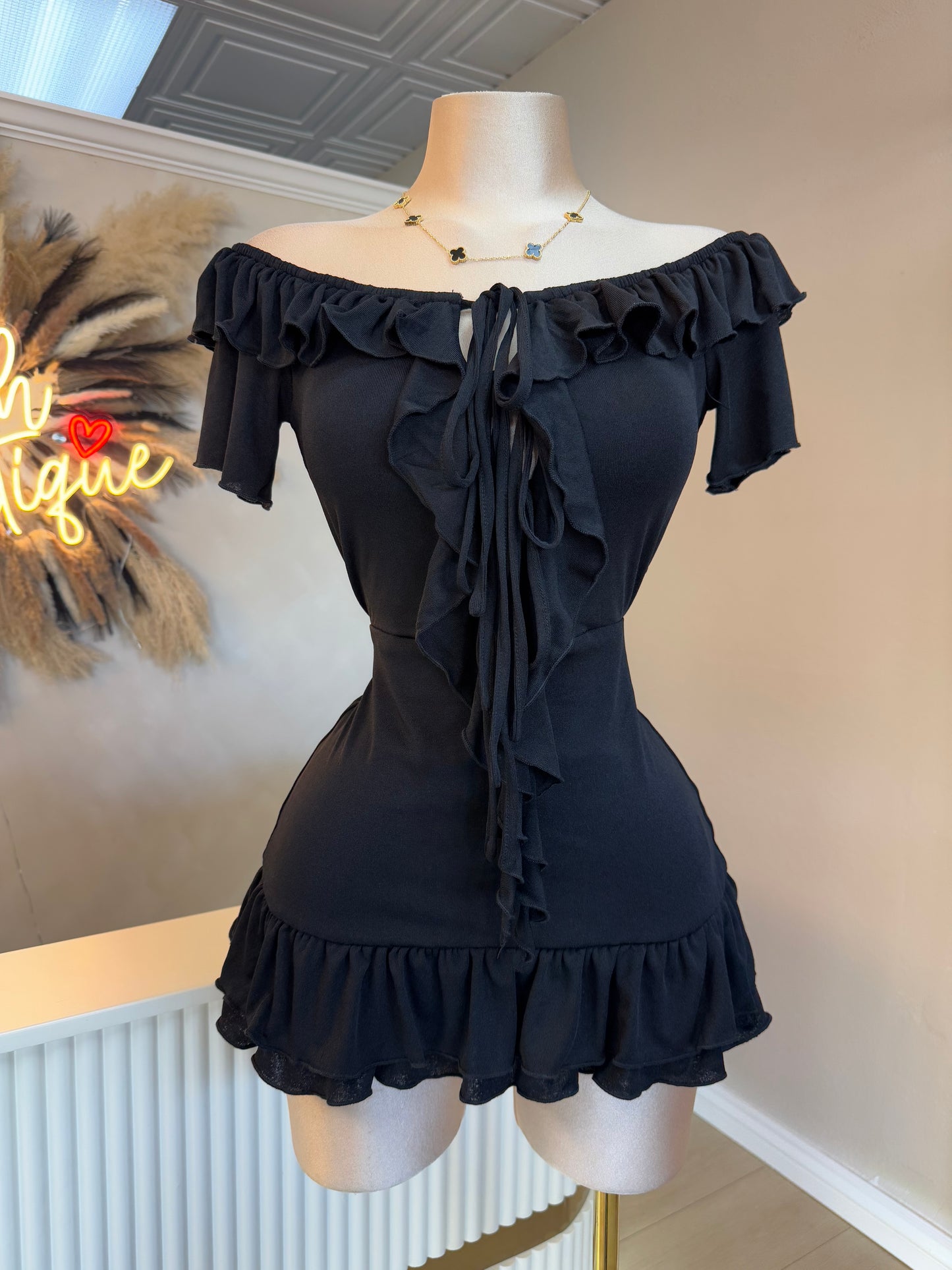 Yamileth dress (black)