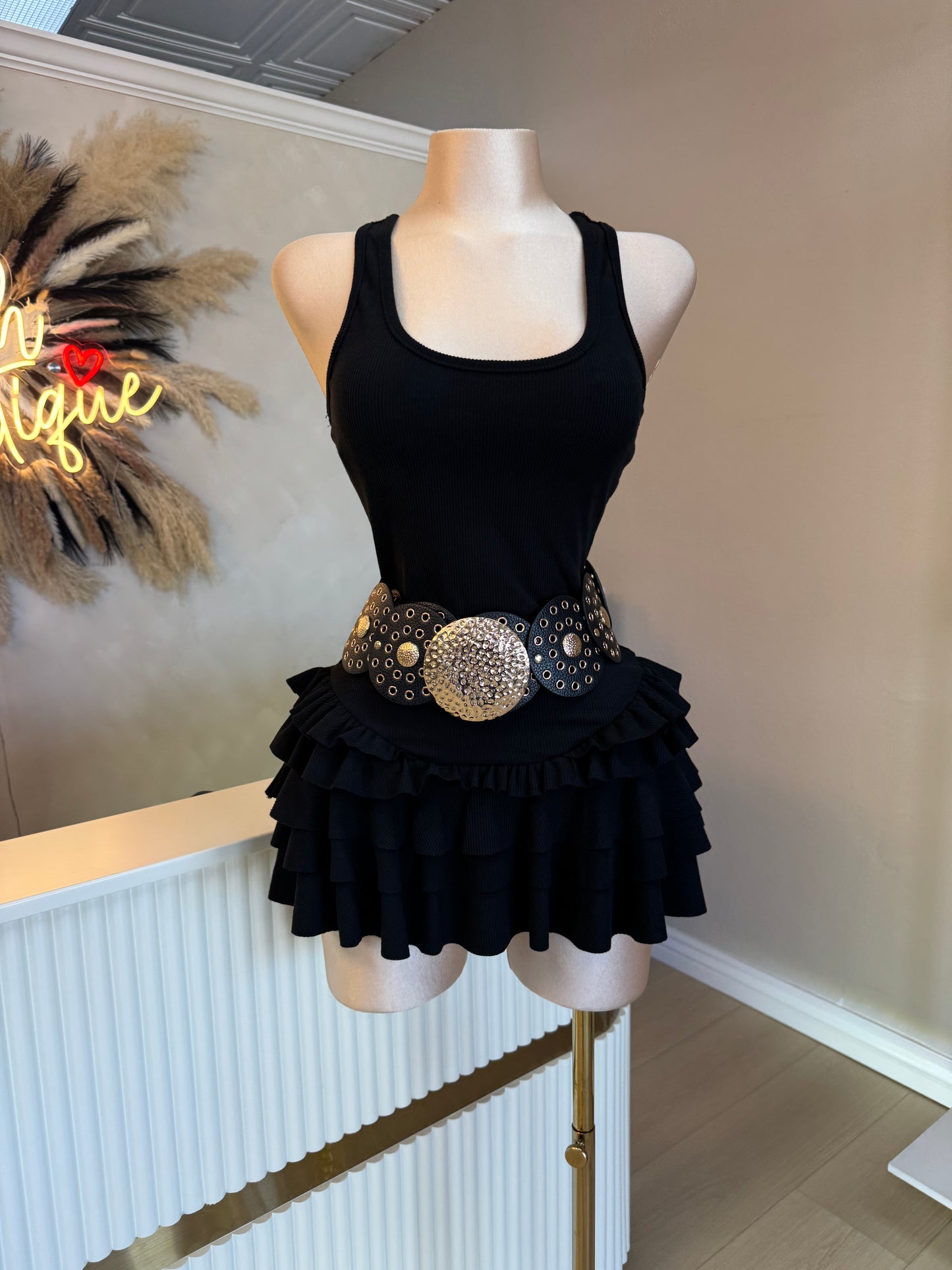 Paola ruffle dress (black)