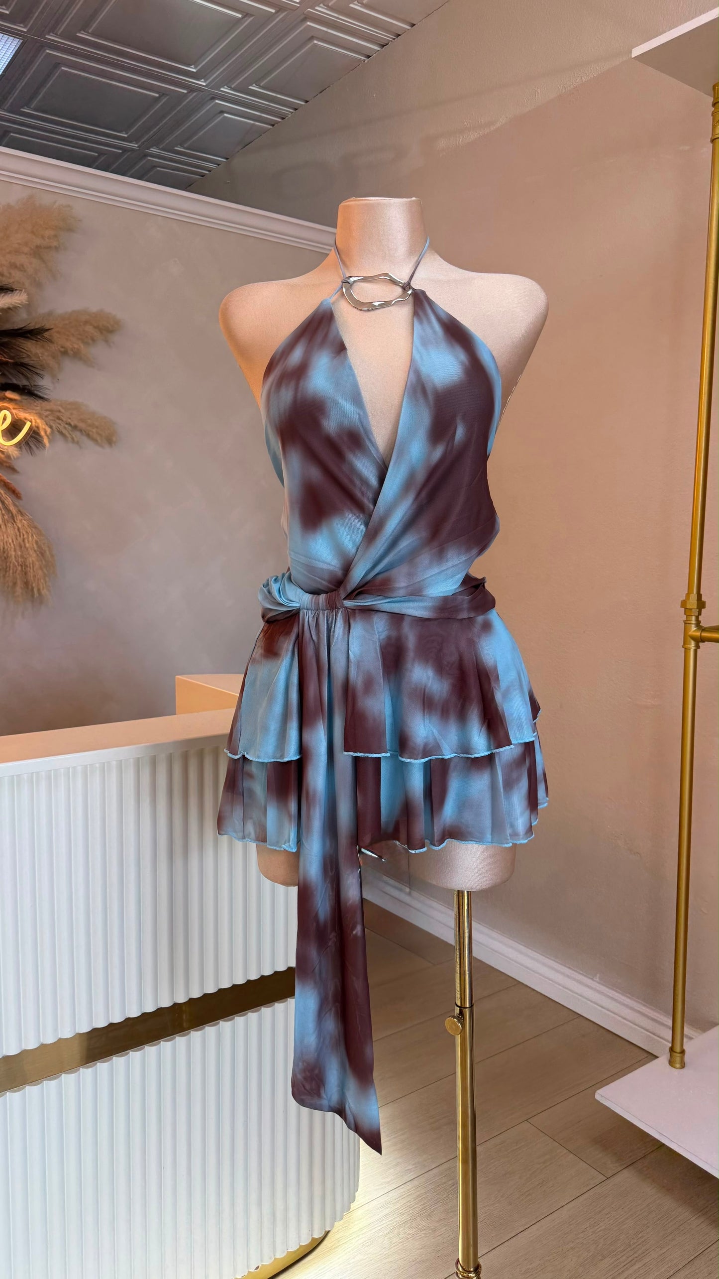 Carolina ruffle dress (blue/brown)