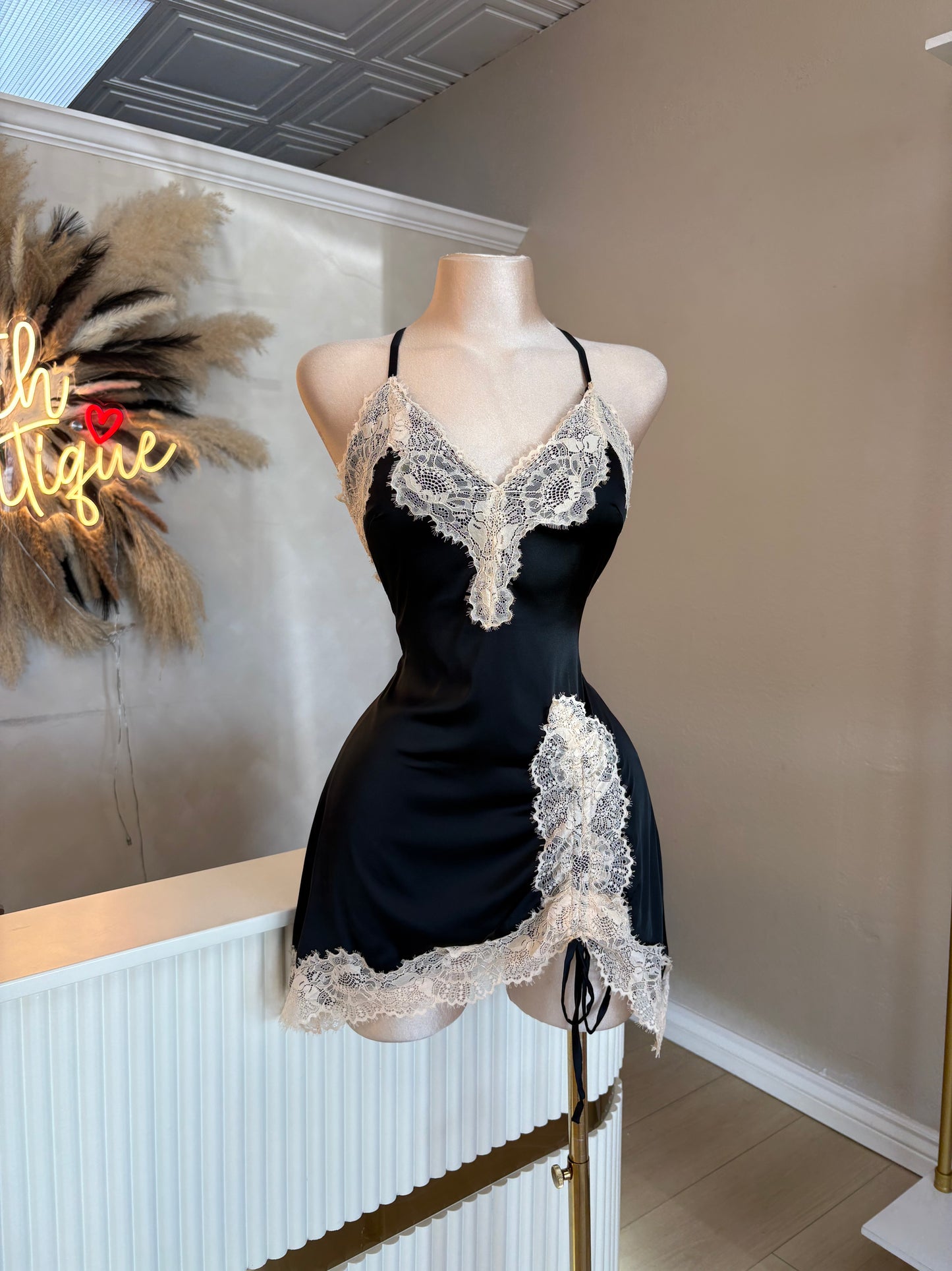 Jessica satin lace dress (black)