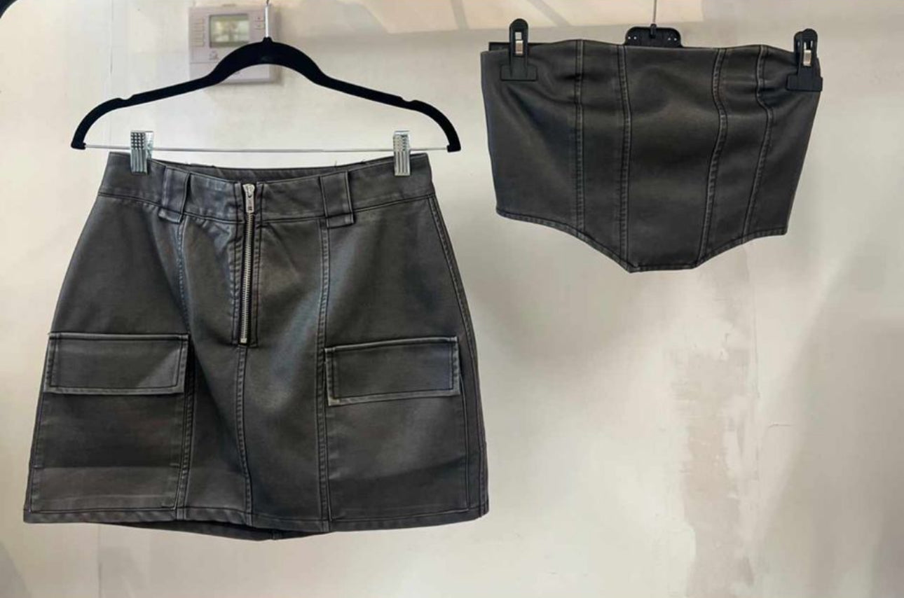Charcoal leather cargo set