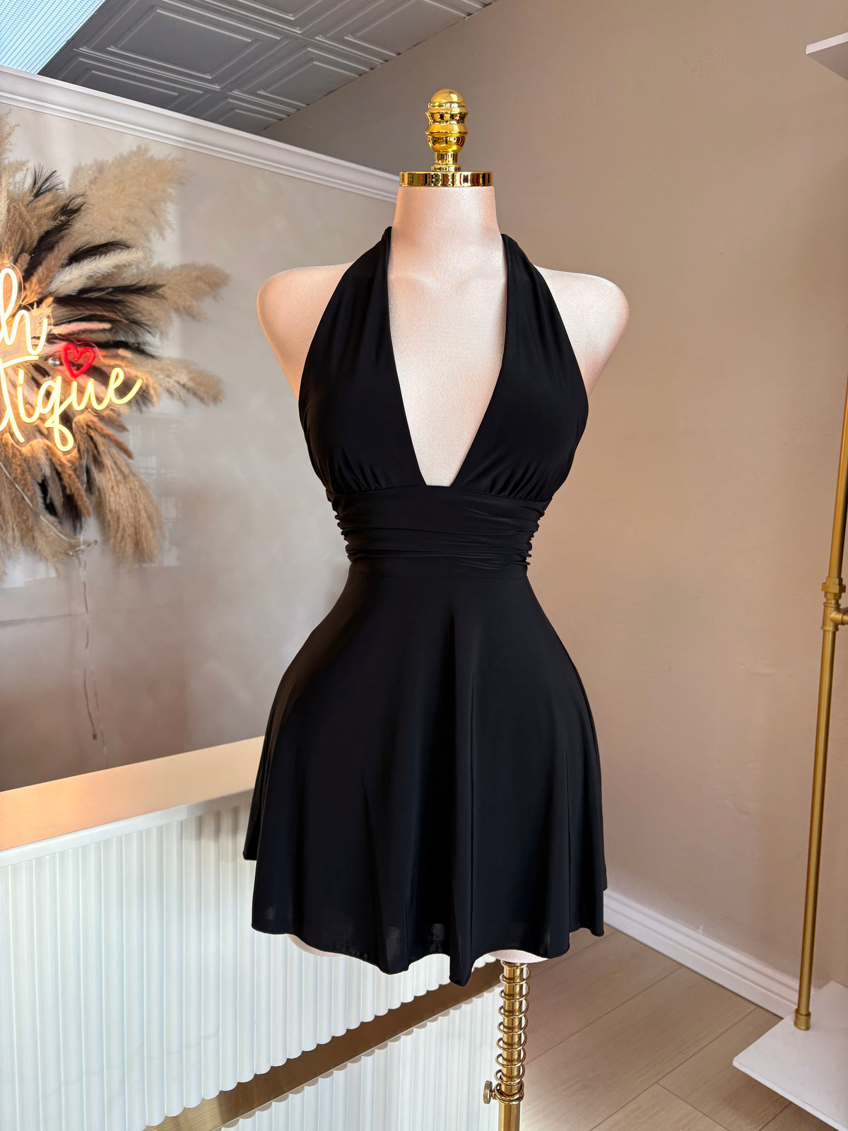 Nelly flowy dress (3 colors)