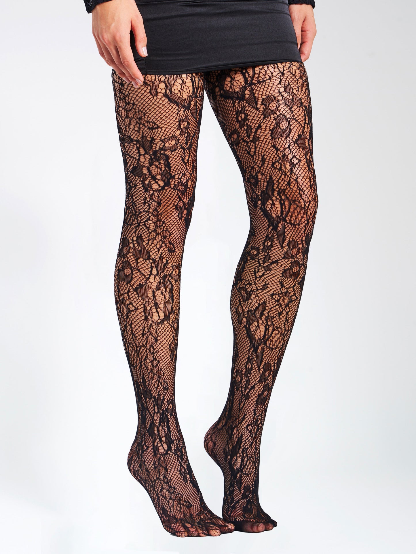 Lace tights