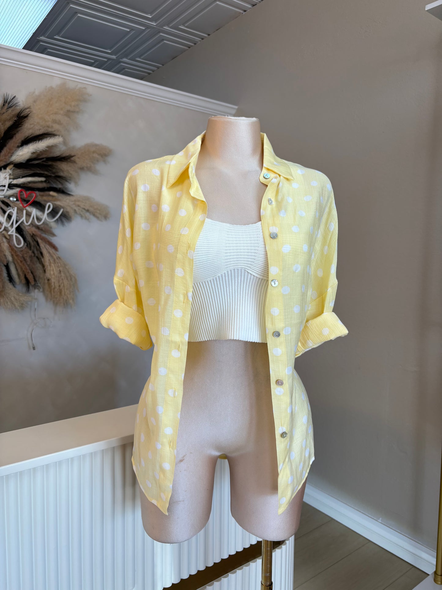 Polka dot button up (light yellow)