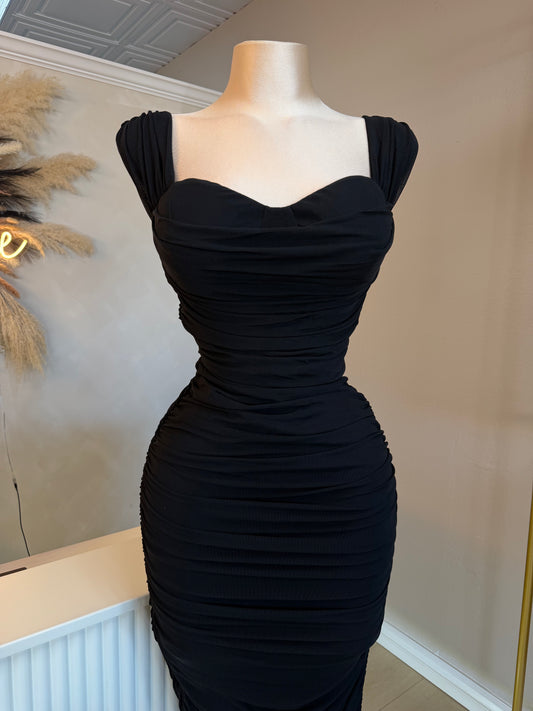 Over the moon dress (black)
