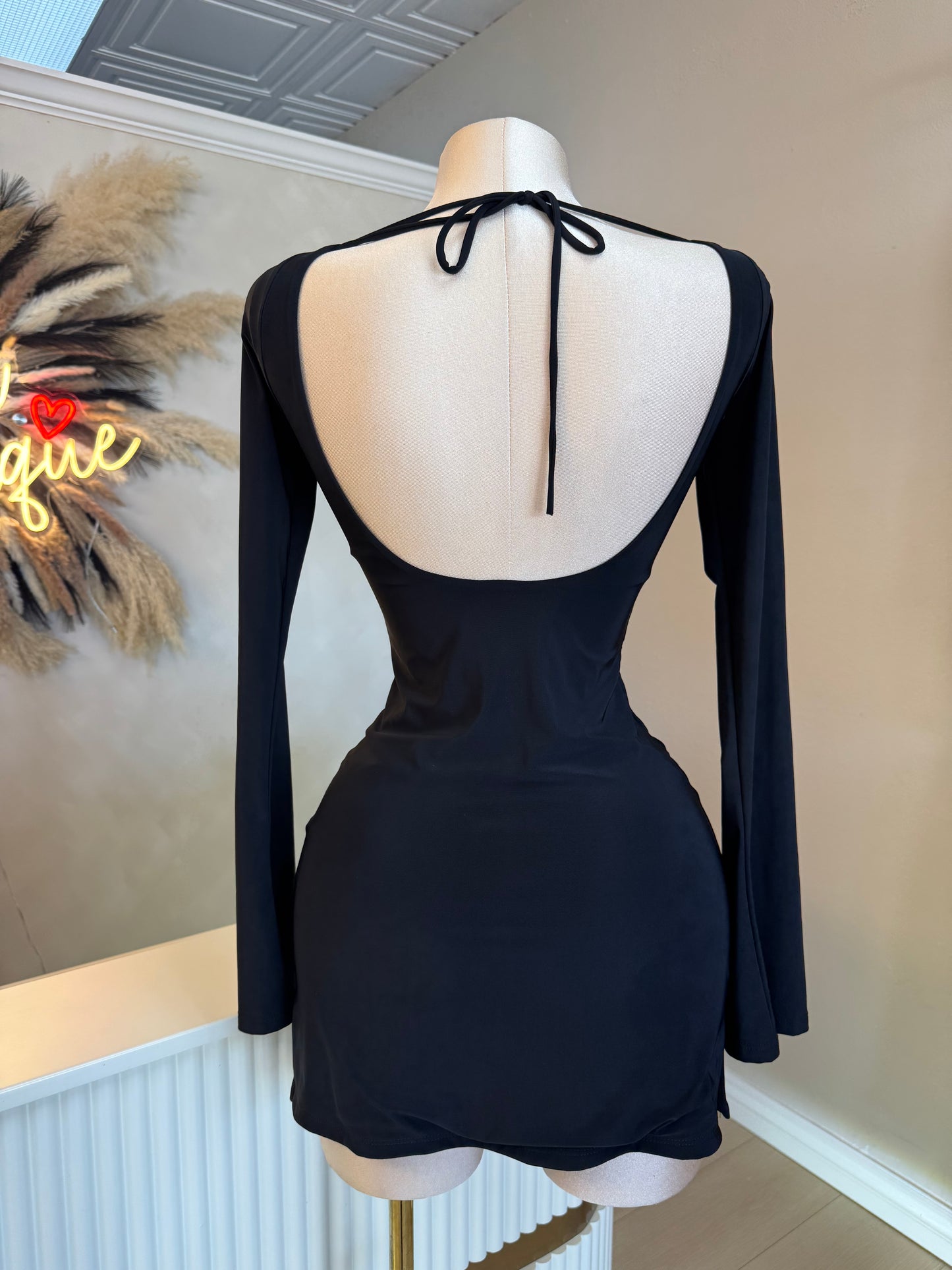 Selena dress (black)