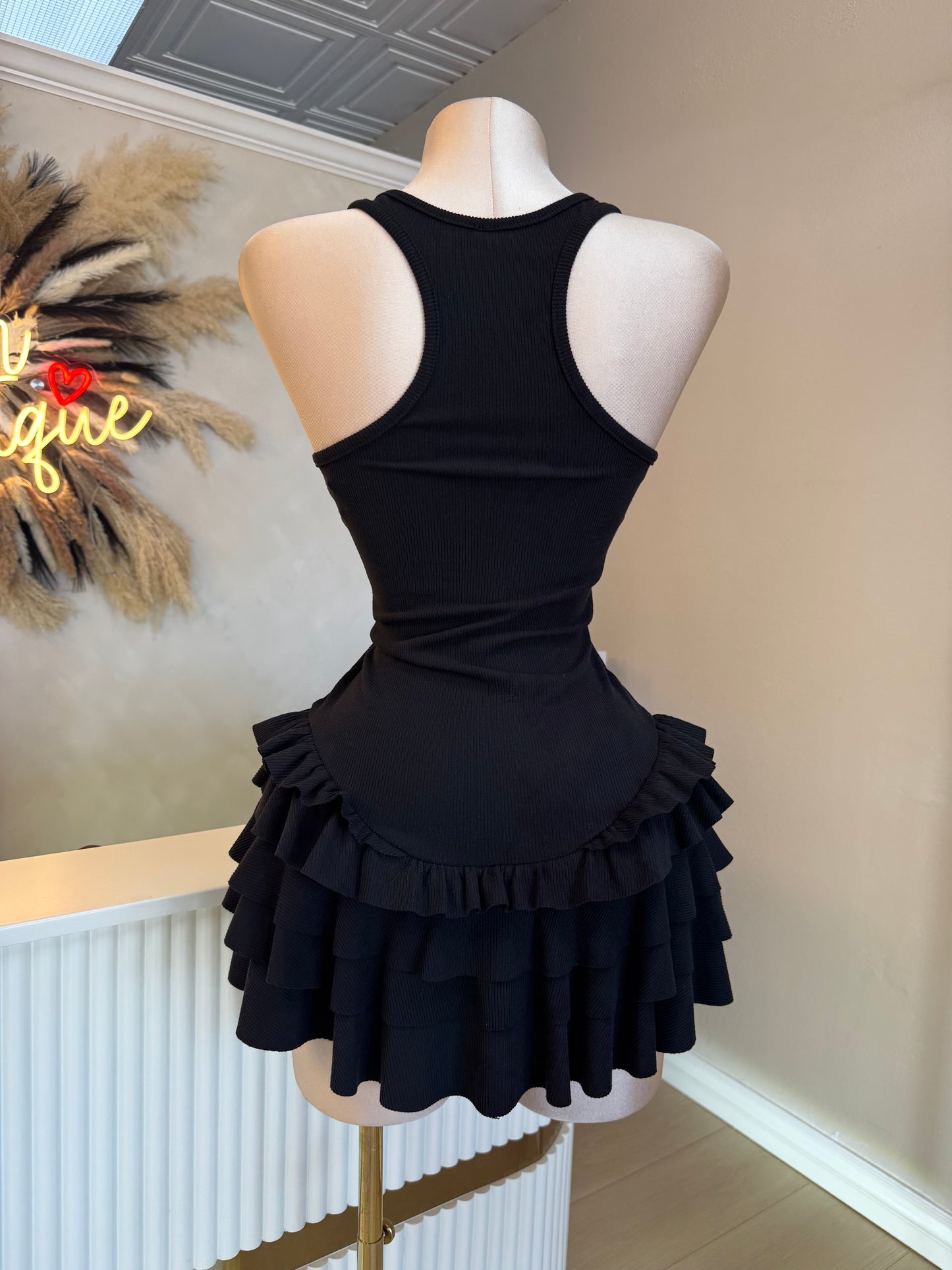 Paola ruffle dress (black)