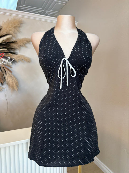 Polka dot flowy dress (black)