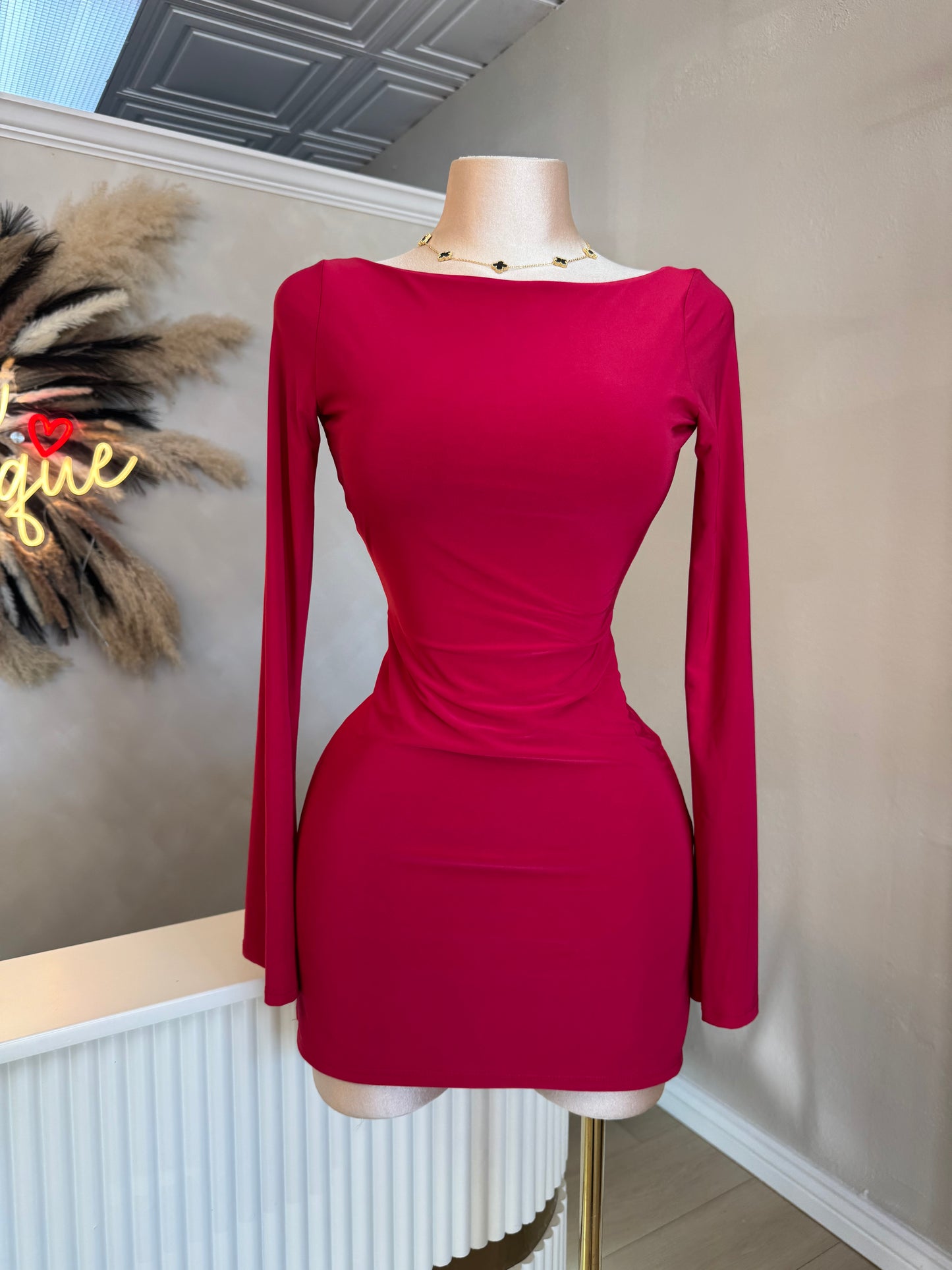 Selena dress (cherry red)