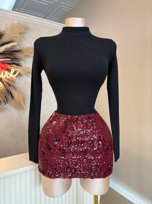 Burgundy sequin mid rise skirt